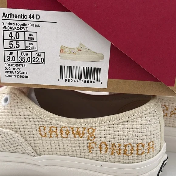 Vans WMNS Cream Floral Sneakers Authentic 44 D
Stitched Together Classic - Picture 16 of 16